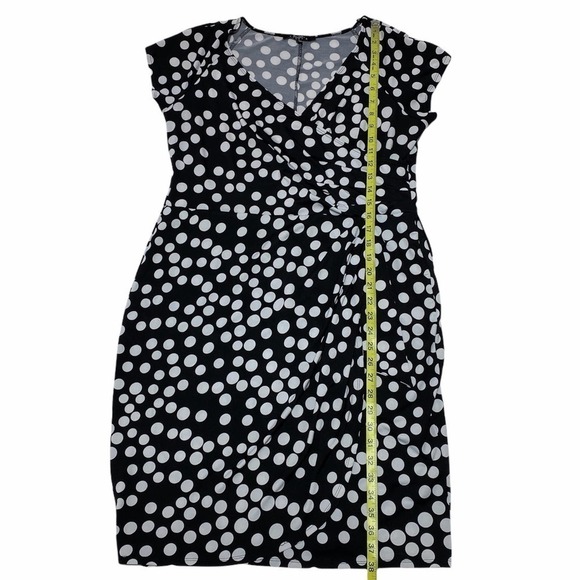 STUDIO by Tiana B Black & White Polka Dot Short Sleeve V-Neck Mini Dress - Picture 6 of 13